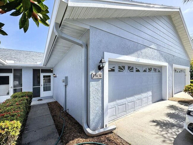 Building Photo - 13634 Lake Pointe Dr S
