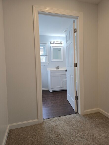 Building Photo - 210 Van Dusen St