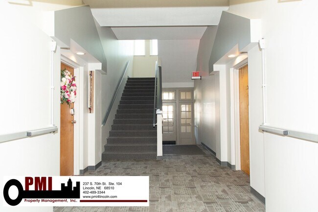 Building Photo - 1223 N 9th St