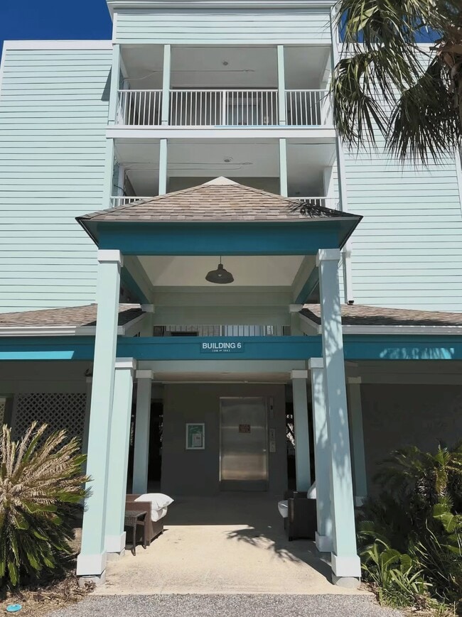 Building Photo - 140 W Mariners Cay Dr