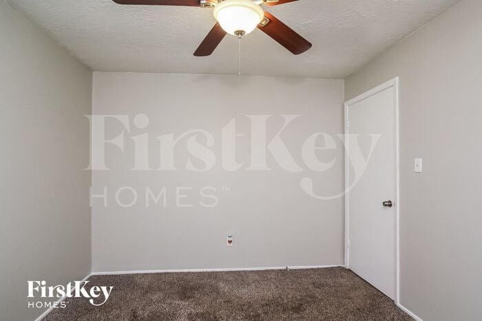 Building Photo - 5518 Birchgate Dr