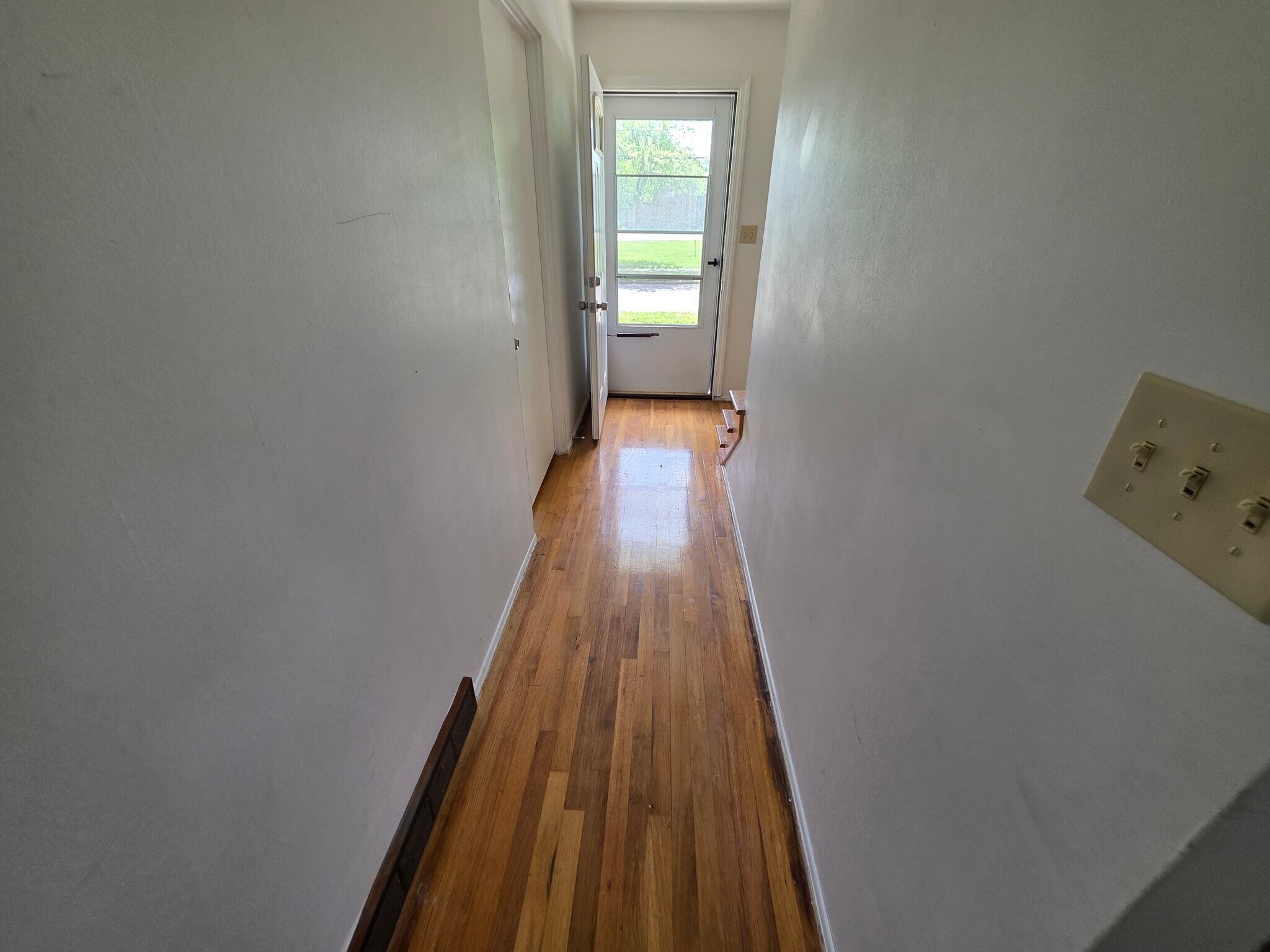 Building Photo - 1665 Shatto Ave