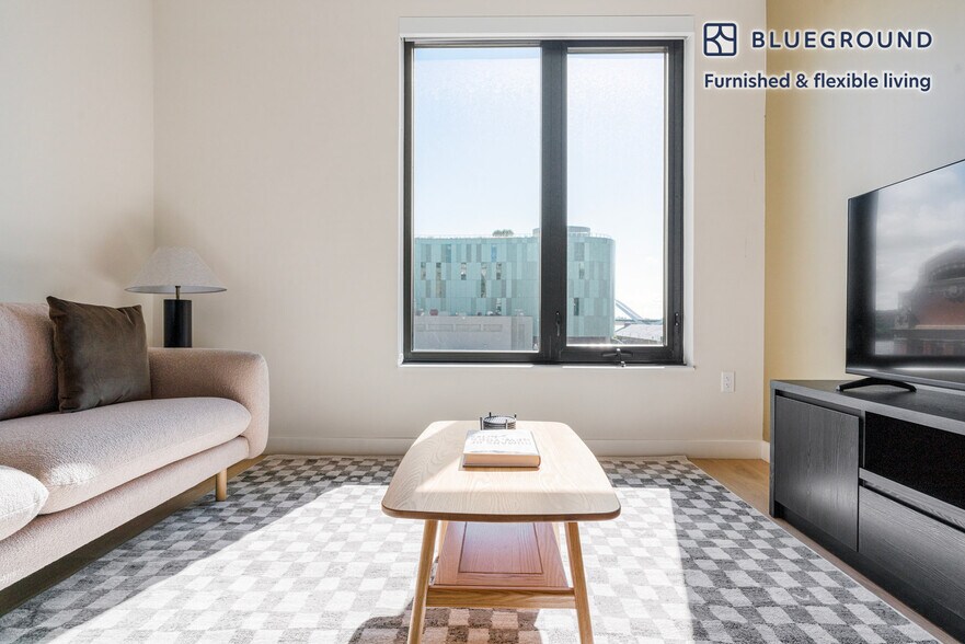 Building Photo - 1300 Yards Pl SE