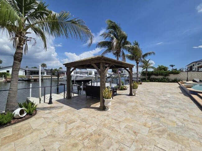Building Photo - 3927 E Eden Roc Cir