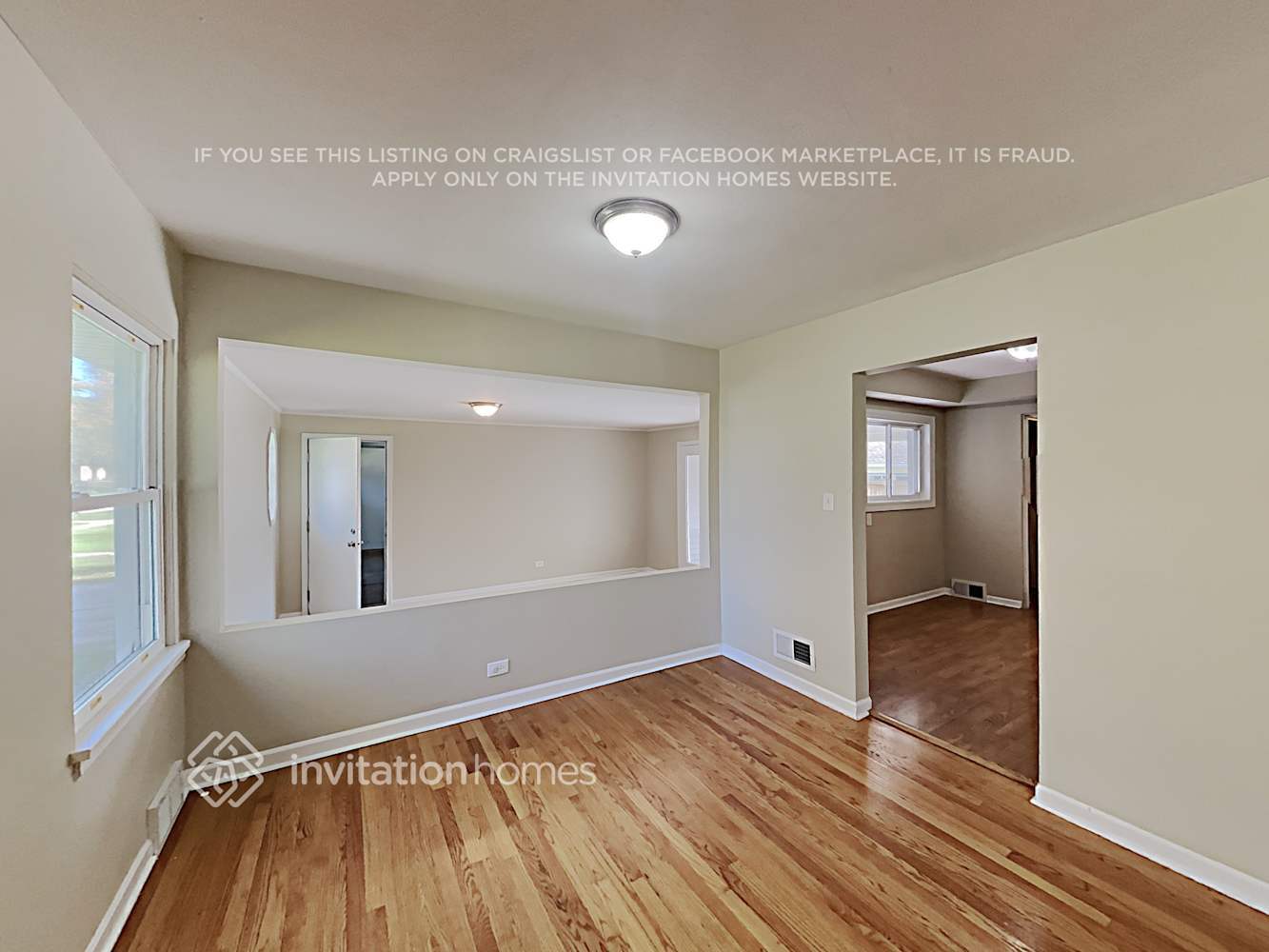 Building Photo - 5 E Adams St