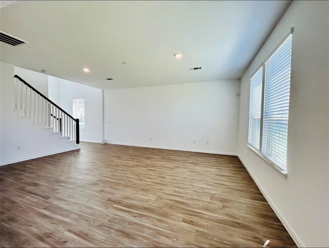 Building Photo - 1009 Laguna Cv Dr