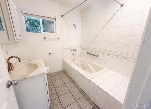 Building Photo - 7365 Pomelo Dr