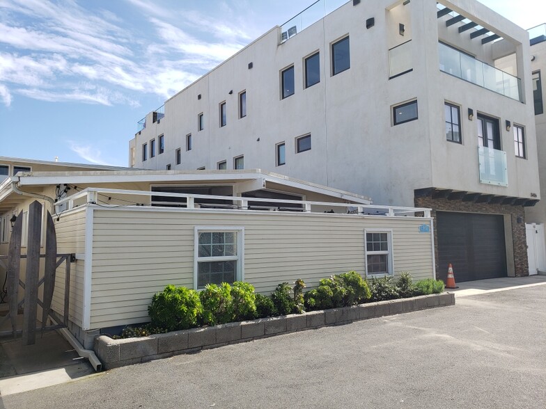 Building Photo - 16452 24th St