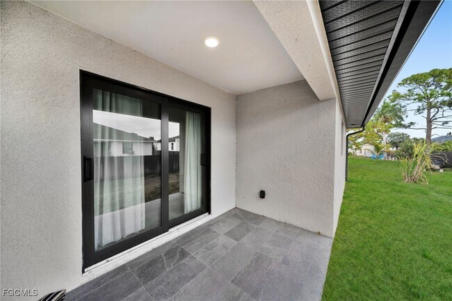 Building Photo - 1006 Albert Ave