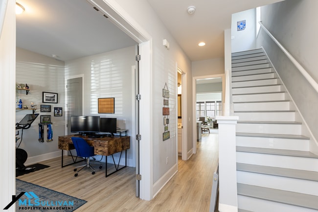 Building Photo - 1103 Tannin Dr