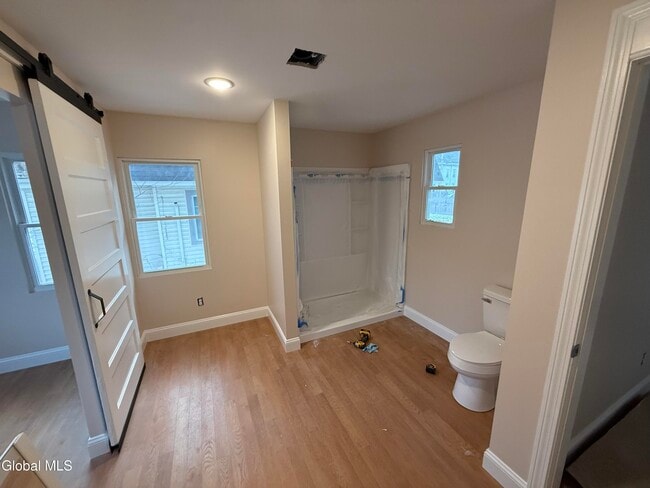 Building Photo - 253 6th Ave