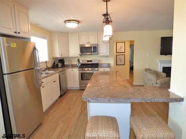 Building Photo - 875 Stenton Pl