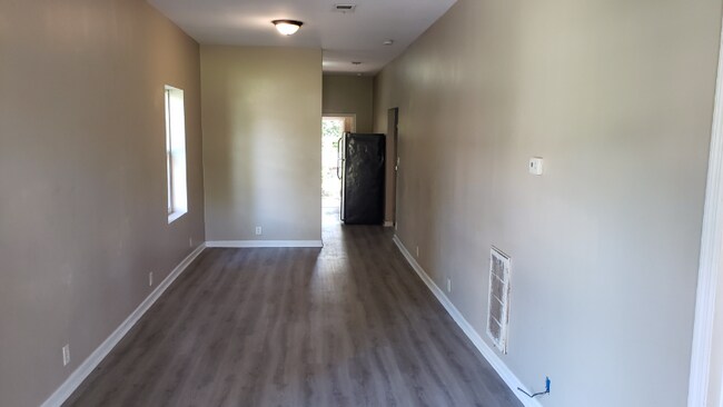 Building Photo - 1712 Reynolds St