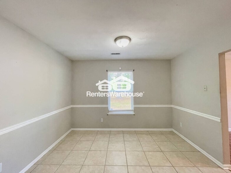 Building Photo - 1103 Saul Ct