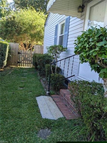 Building Photo - 4525 James Ct