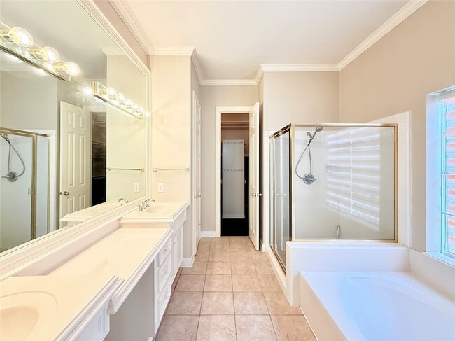 Building Photo - 4707 Gladesdale Park Ln