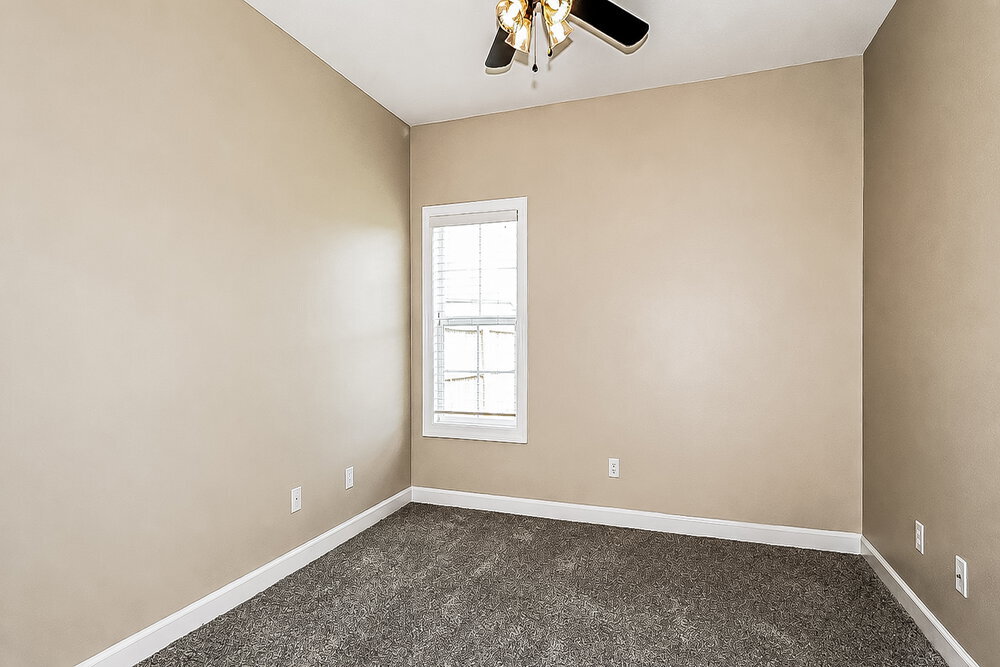 Building Photo - 4378 Bloombury St