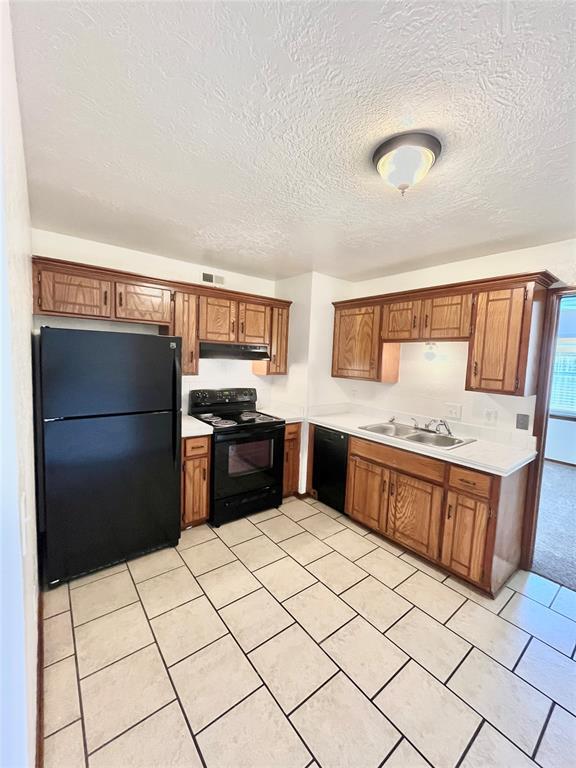 Building Photo - 1901 E Lindsey St