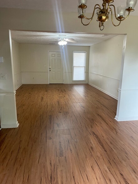 Building Photo - 6206 Olde Towne Dr