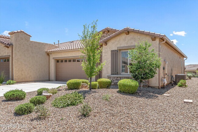 Building Photo - 30660 S Osprey Dr