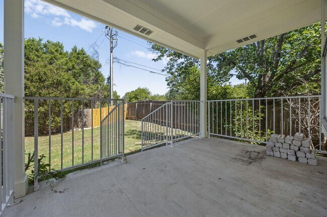 Building Photo - 1413 Catalina Dr