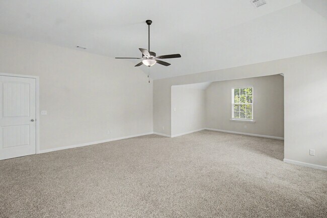Building Photo - 319 Herty Ln