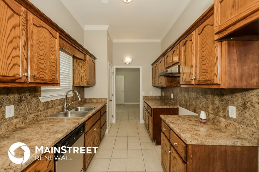 Building Photo - 1200 Riverford Dr