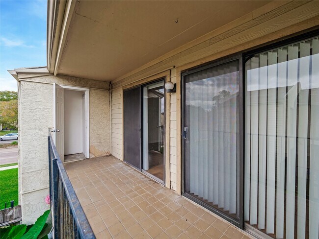 Building Photo - 10075 Westpark Dr