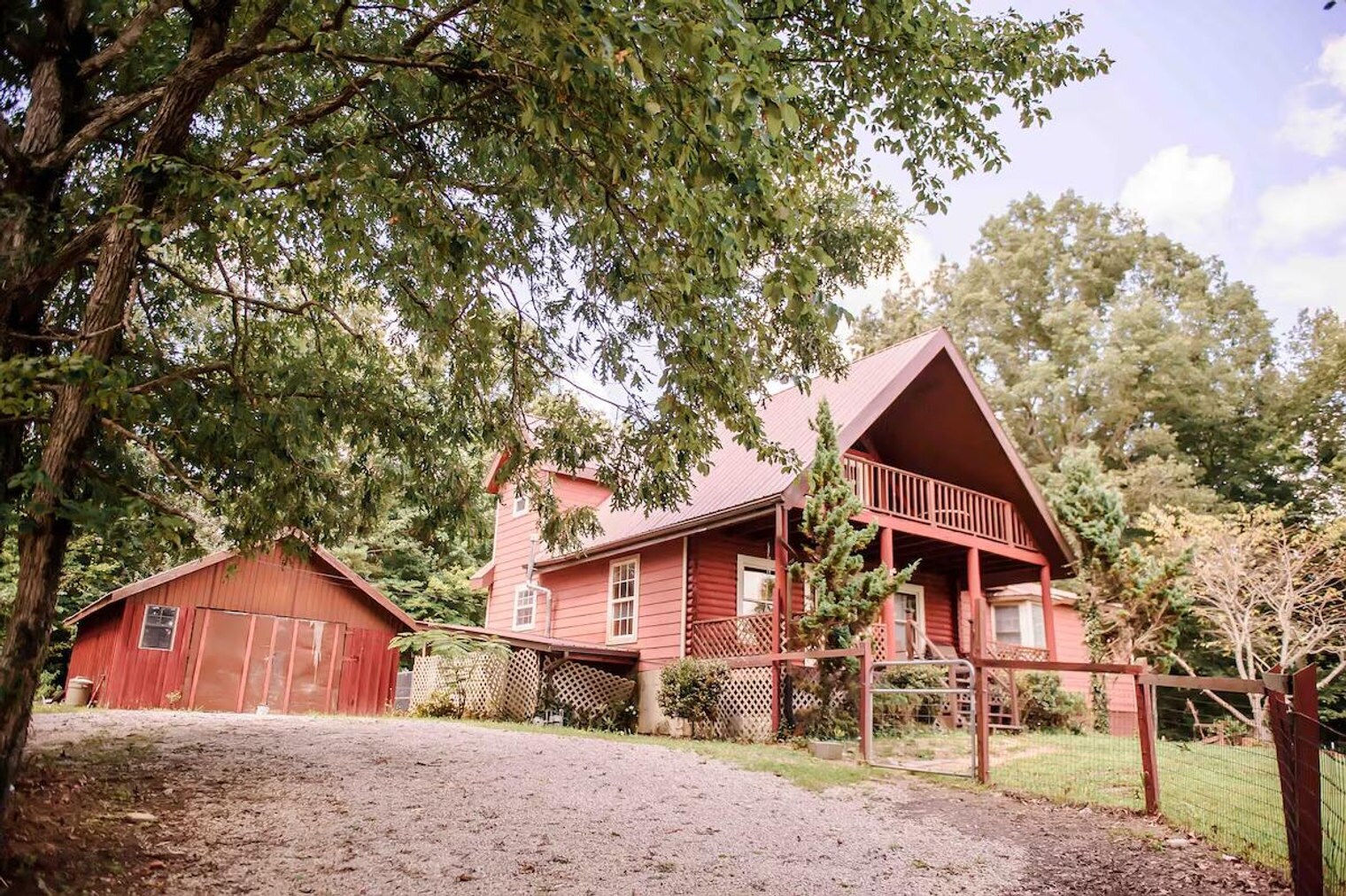 Building Photo - 264 Oak St