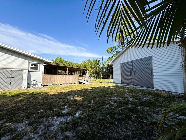 Building Photo - 14526 Paradise Trail