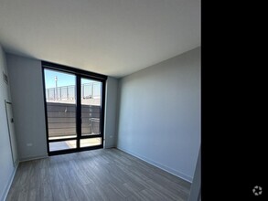 Building Photo - 2 bedroom in Chicago IL 60613