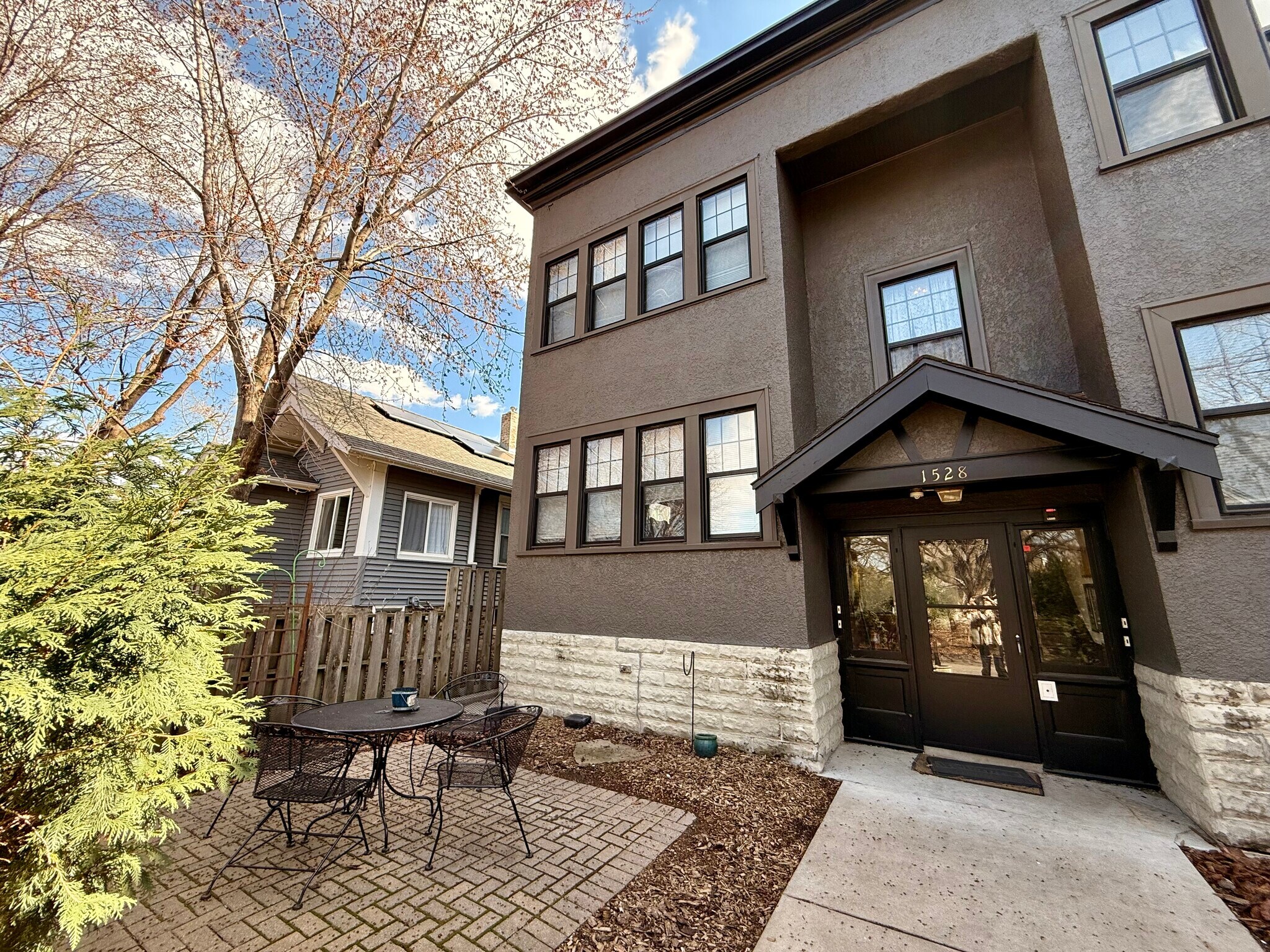 Building Photo - 1528 Iglehart AVe