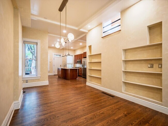 Building Photo - 2753 Champa St
