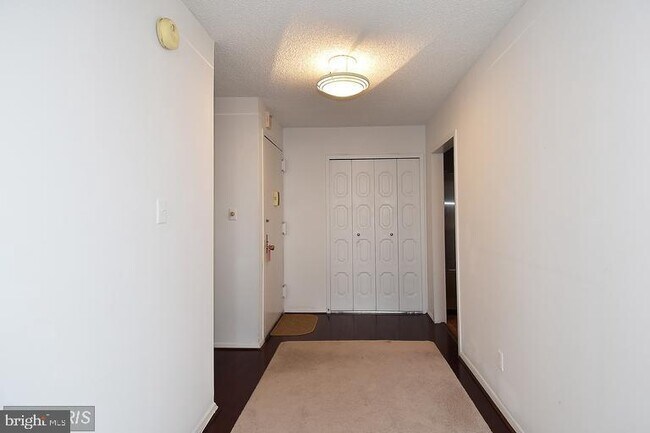 Building Photo - 5225 Pooks Hill Rd