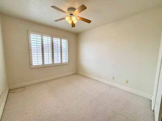 Building Photo - Rhodes Ranch-5 brs 4 bathrooms 3-cars gara...