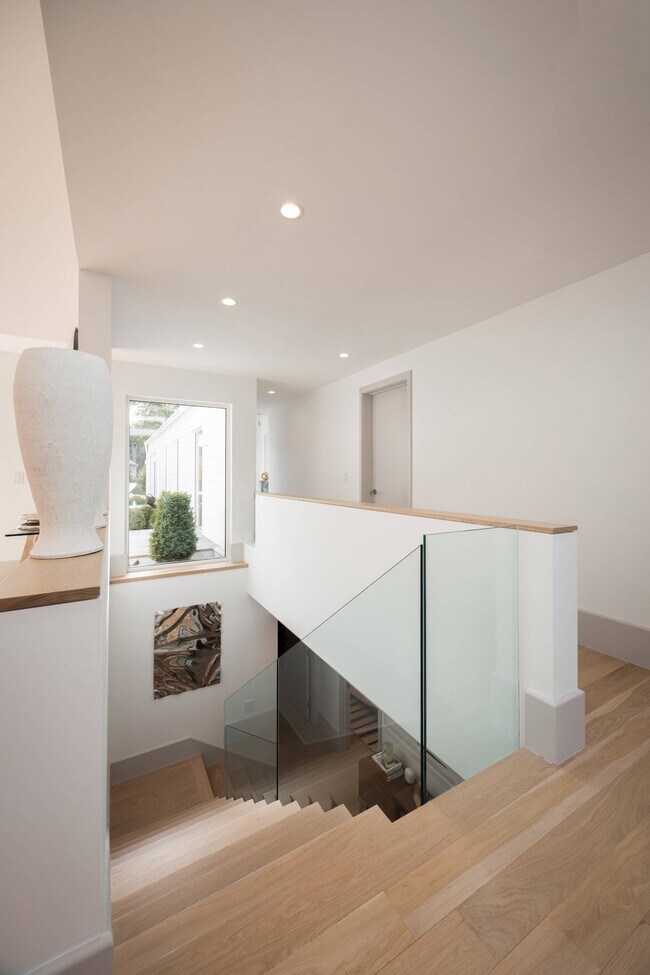 Building Photo - 492 Abrahams Path