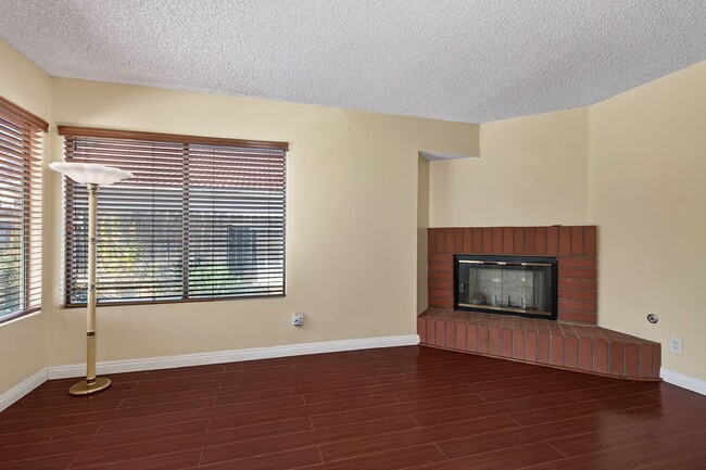 Building Photo - 3-Bedroom 2-Story Redlands Home with Big Backyard