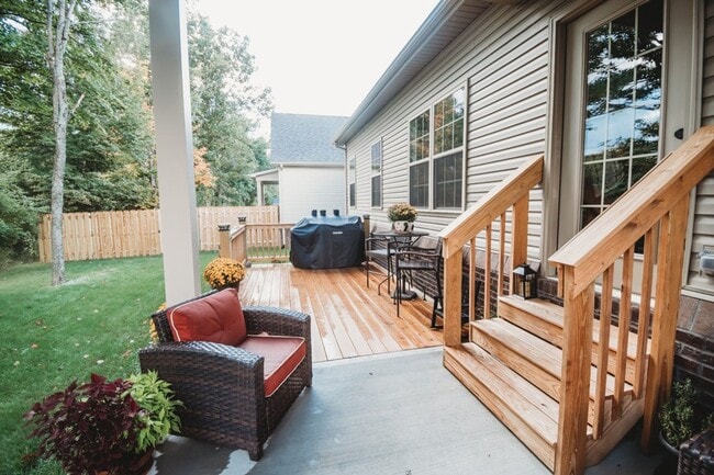Building Photo - Fall in Love with this home!!!