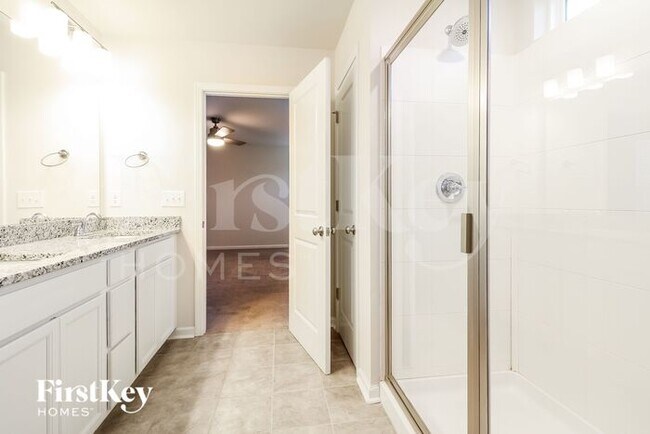 Building Photo - 718 Ridgemoor Trl