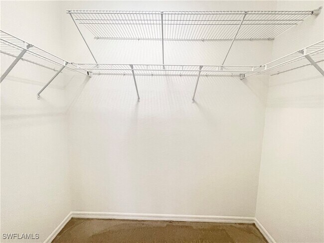 Building Photo - 1370 Mariposa Cir