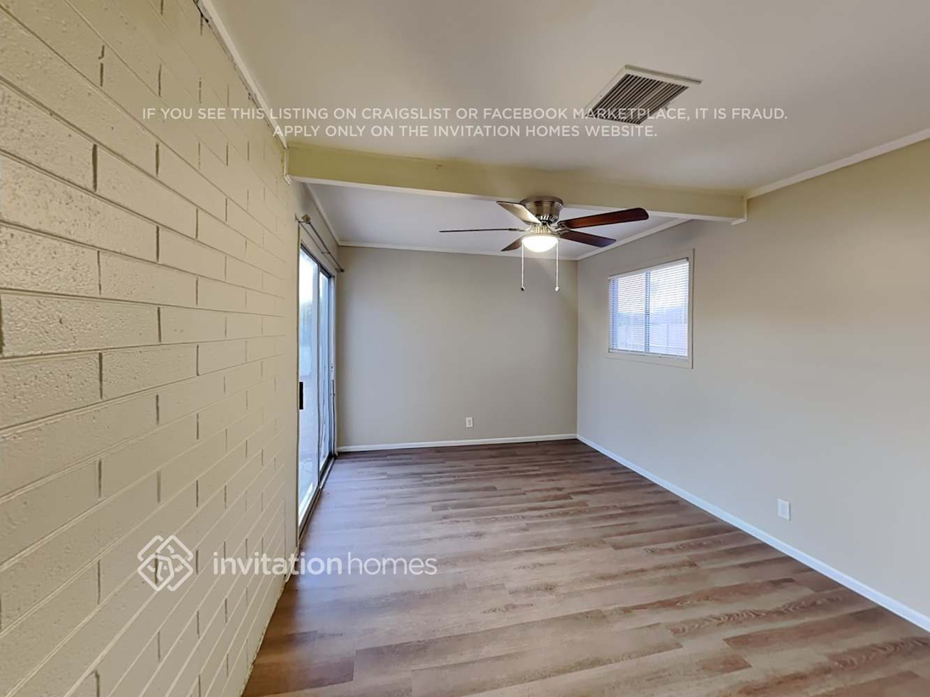 Building Photo - 1816 S Parkside Dr