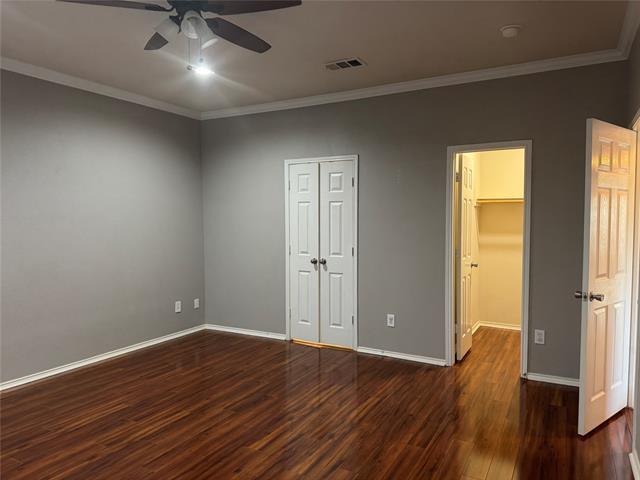 Building Photo - 6227 Meadowcrest Ln