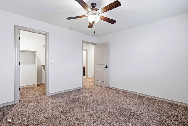 Building Photo - 14705 Tierra Escape Ave