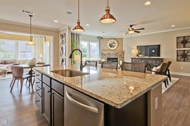 Building Photo - 1316 Calistoga Way