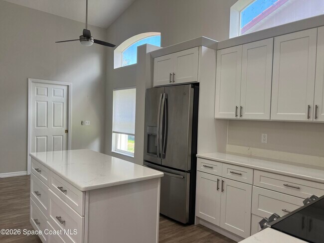 Building Photo - 7641 Candlewick Dr