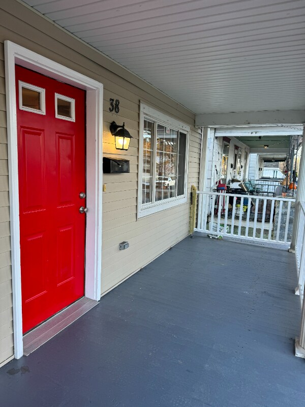 Building Photo - 38 S Gates Ave