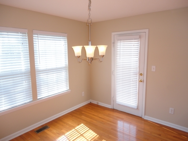 Building Photo - 3801 Mardela Spring Dr