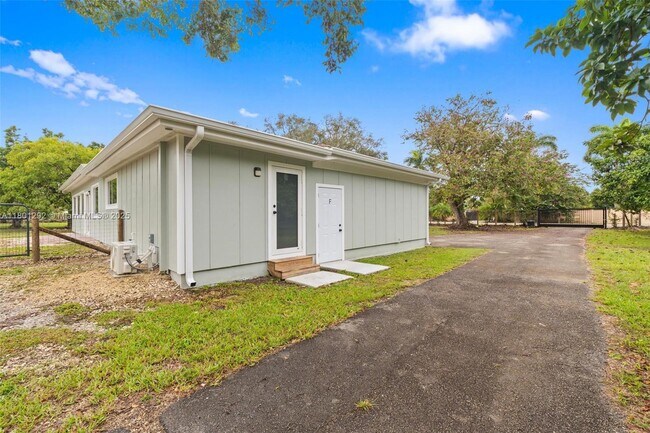 Building Photo - 21825 SW 154th Ave