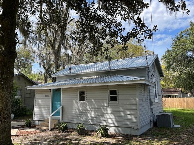 Building Photo - 8061 Hammond Blvd
