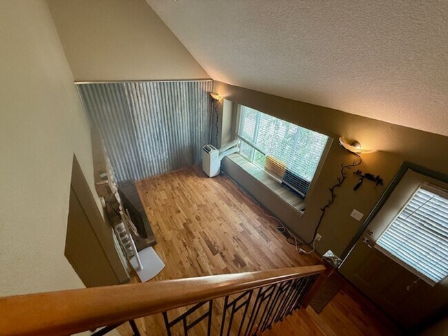 Building Photo - 7978 Chase Cir